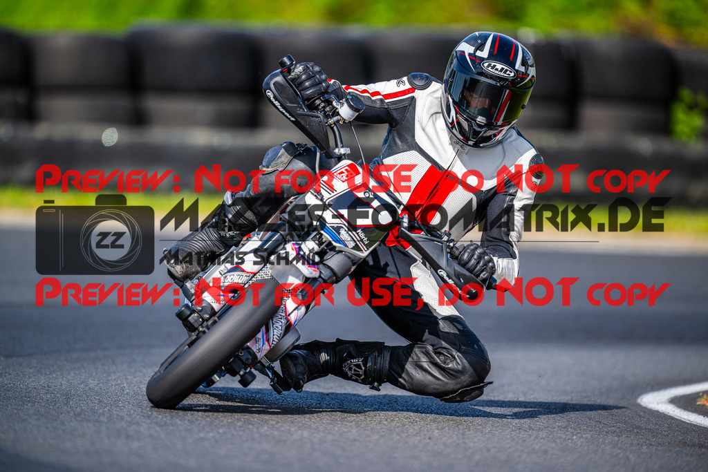 MaZZes_FotoMatrix_240430_6007705_3250 | Fotograf Mathias Schmid
Sportfotograf,
Eventfotograf,
Hochzeitsfotograf,
Portraitfotograf