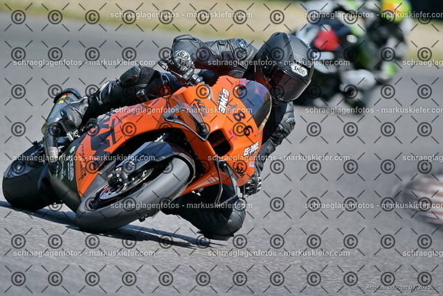 25bt04-0759 | markuskiefer.com - Realisiert mit Pictrs.com