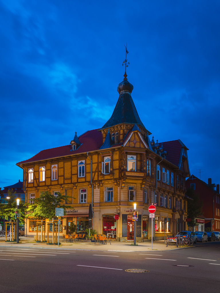 Helmstedter Str.  | Entdecke exklusive Fotokunst aus Braunschweig: Bildband, Leinwände, Postkarten, Kalender, digitale Downloads & Bildlizenzen. Jetzt im offiziellen Beautiful Braunschweig Shop! - Realisiert mit Pictrs.com