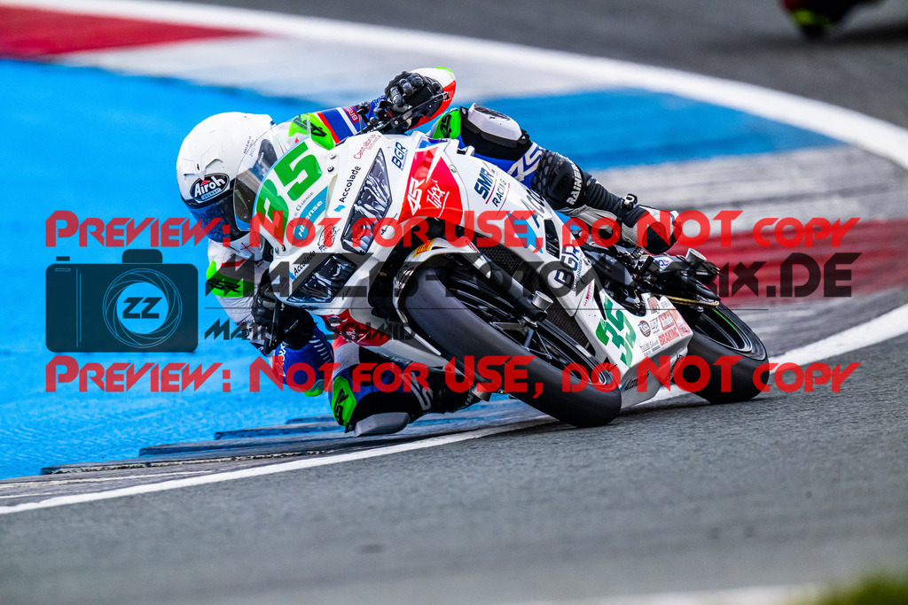 MaZZes_Fotomatrix_230421_7782 | WSSP300