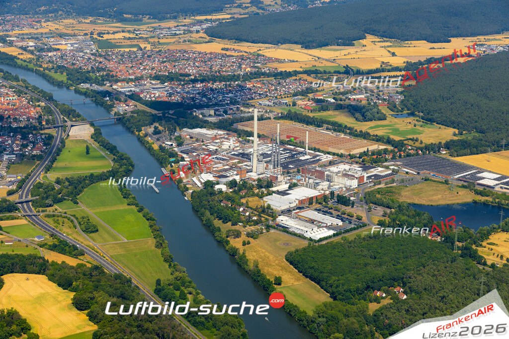 Das Luftbild zeigt :  Erlenbach am Main - Die Luftaufnahme wurde 2023 vom UL-Flugzeug aus erstellt ( keine Drohne ) - Hochauflösende Luftaufnahme - Für grossformatige Ausdrucke geeignet. Die Geschenkidee !Mit Lizenz und Bildrechte bestellbar