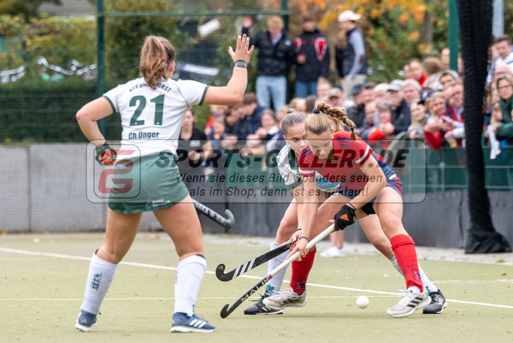 SFE_20231022_0078 | Deutsche Meisterschaft Weibliche U16 Finale Uhlenhorst Mülheim - Düsseldorfer HC am 22.10.2023 in Köln (Düsseldorfer Hockeyclub 1905 e.V.), Photo: Stephan Fehrmann 2023 (Sports-Gallery)