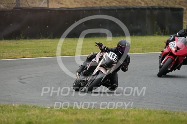 2024_07_04_PBK_12865 | Sportfotografie; SlowMotion; Video; Rennstrecke; Hafeneger; Speer; Racing; RSE; BMW; CBO; Trackday; Motorsportarena; Hockenheimring; Brno; Most; Barcelona; Valencia