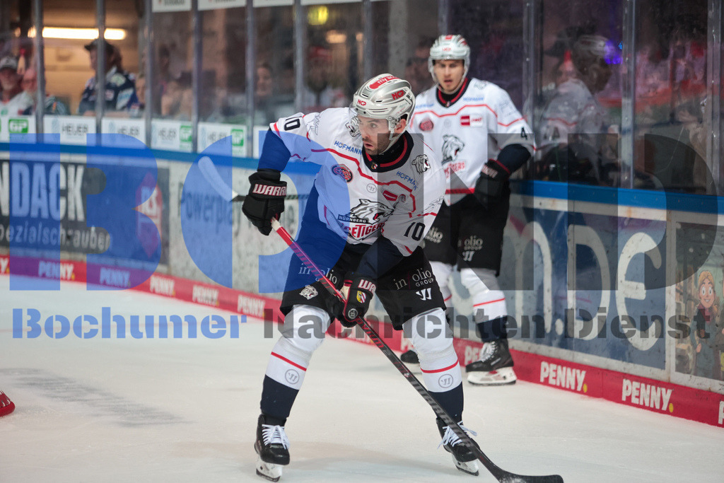 SES_ISENUR20250919-10 | bond - Realisiert mit Pictrs.com