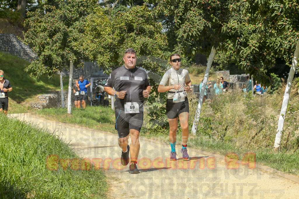 250824_1238_EX1_0001 | Sportfotografie im Rhein-Sieg Kreis, Köln, Bonn, NRW, Rheinland Pfalz, Hessen, etc. Unser Tätigkeitsfeld umfasst den Laufsport vom Volkslauf über den Marathon, Duathlon, Triathon bis zum Ultralauf wie Kölnpfad Ultra oder Schindertrail.