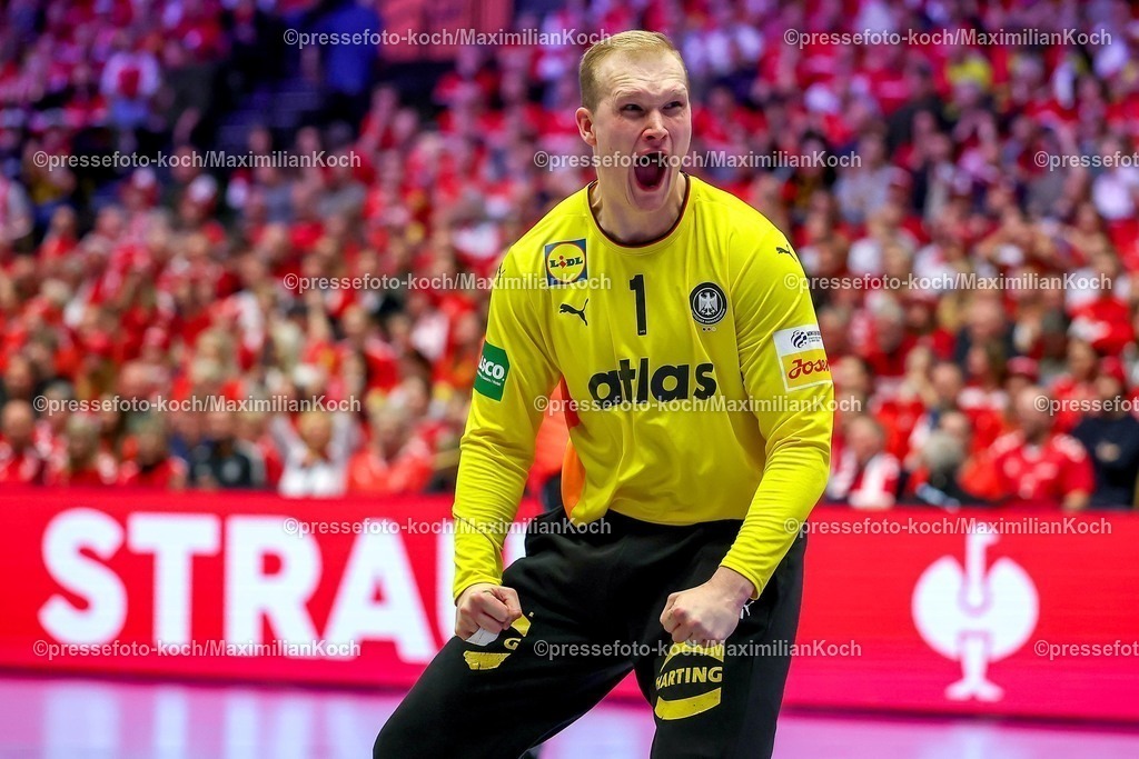 EHF26012603063 | 26.01.2026, Handball, Men's EHF EURO 2026, Deutschland - Dänemark, Jyske Bank Boxen in Herning, Dänemark, Main Round:  David Späth (Germany #01) jubelnd