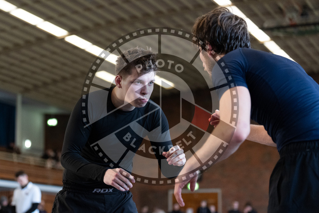 20251129PBB7226 | Fighters compete during the luta livre competition ILLCS XI winter edition on November 29, 2025 in Hannover, Germany.