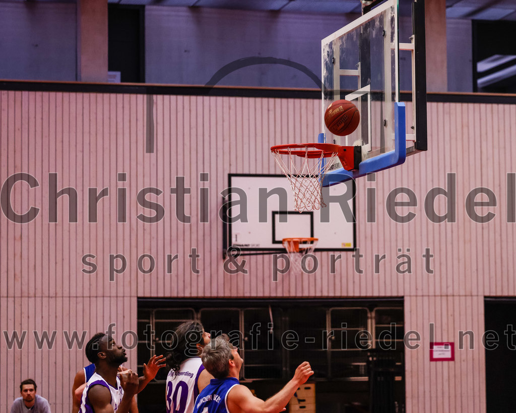 2022-05-29_100_SpVgg_Altenerding_gegen_Muenchen_Basket_2 | Erding, Deutschland, 29.05.2022:
Basketball, Bezirksliga 2021 / 2022, Herren Turnier der 2. der Aufstiegsrunden, SpVgg Altenerding gegen München Basket 2, Endergebnis: 

Foto: Christian Riedel / fotografie-riedel.net