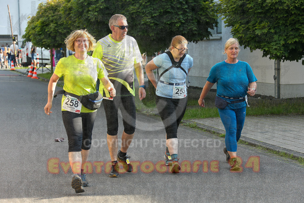230804_1812_EX1_3809 | Sportfotografie im Rhein-Sieg Kreis, Köln, Bonn, NRW, Rheinland Pfalz, Hessen, etc. Unser Tätigkeitsfeld umfasst den Laufsport vom Volkslauf über den Marathon, Duathlon, Triathon bis zum Ultralauf wie Kölnpfad Ultra oder Schindertrail.