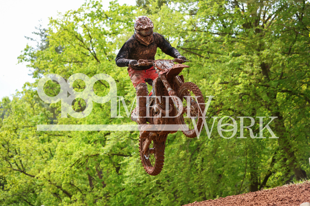 5E6A0067 | 989 MEDIAWORK