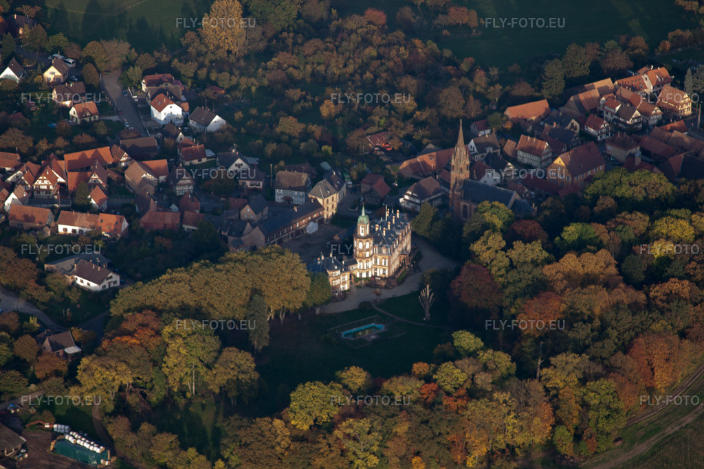 Vue aérienne: Vue de la ville à Gœrsdorf dans le département Bas Rhin, France. Photo: IMG_54189.jpg prise le 21/10/2012 par Werner Riehm/FLY-FOTO.euRésolution de l'original: 4752 x 3168 px