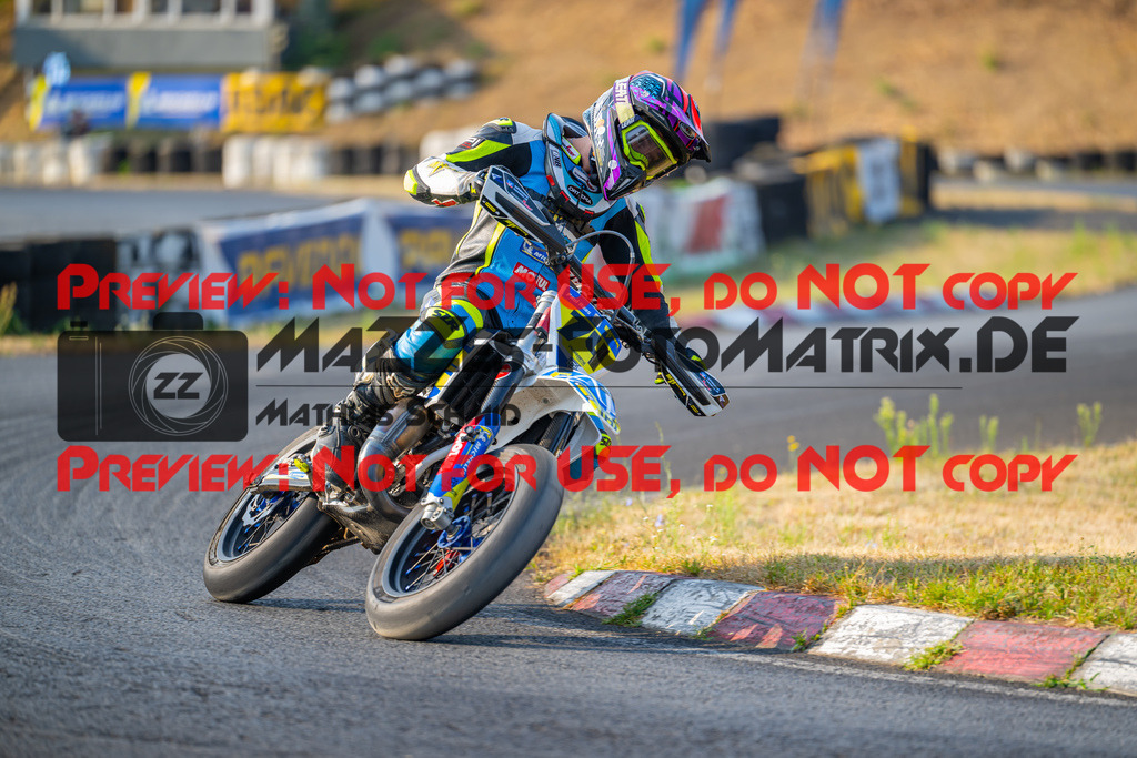 MaZZes-Fotomatrix-20260816-612469 | ROOKIES