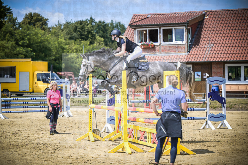 DOS_2347 | Entdecke hochwertige Reitturnierfotos von Foto Oger. Professionell, emotional und authentisch – jetzt Lieblingsmomente im Shop bestellen.Deutschlandweite Turnierfotografie. - Realisiert mit Pictrs.com