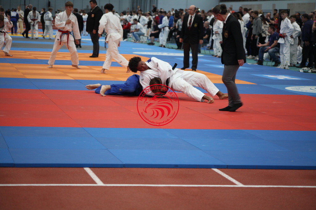 IMG_0826 | Fotos vom Adler Cup - Pictures from Adler Cup

Hier findet Ihr alle Eindrücke und großen Momente der Adler Cup Wochenenden. Here you will find all impressions and great moments of the Adler Cup weekends. - Realisiert mit Pictrs.com