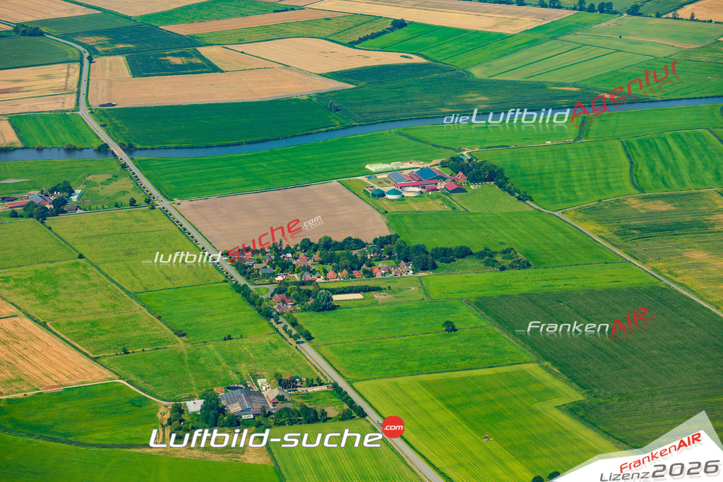 Schöne Luftaufnahme als Geschenk in Wybelsum Emden - Die Luftbildaufnahme wurde 2025 vom UL-Flugzeug heraus erstellt ( keine Drohne ) - Hochauflösende Luftaufnahme -Nicht vergleichbar mit Google Maps oder Satelittenbilder- Die Geschenkidee !Mit Lizenz und Bildrechte bestellbar