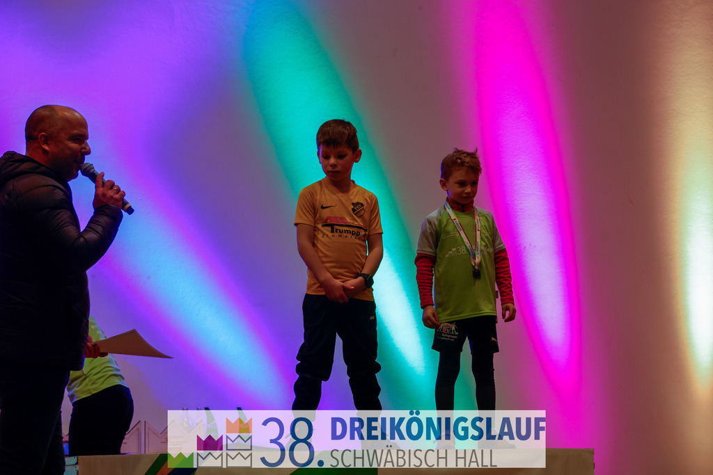 400m AOK Junior Cup | 3 Koenigslauf 2024 400m AOK Junior Cup - Realisiert mit Pictrs.com