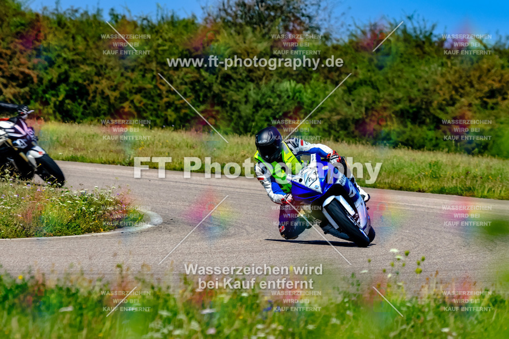 006-3147 | Hier findet Ihr Bilder von Touristenfahrten auf der Nürburgring Nordschleife oder von anderen Veranstaltungen die ich besucht habe. Viel Spass beim Durch Schauen 