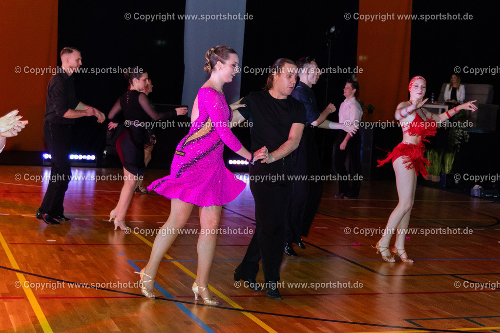 AR6_0365 | Rund um das Thema Sport-Event-Fotografie & individuelle Teilnehmerfotos. Jeder Teilnehmer wird fotografiert.