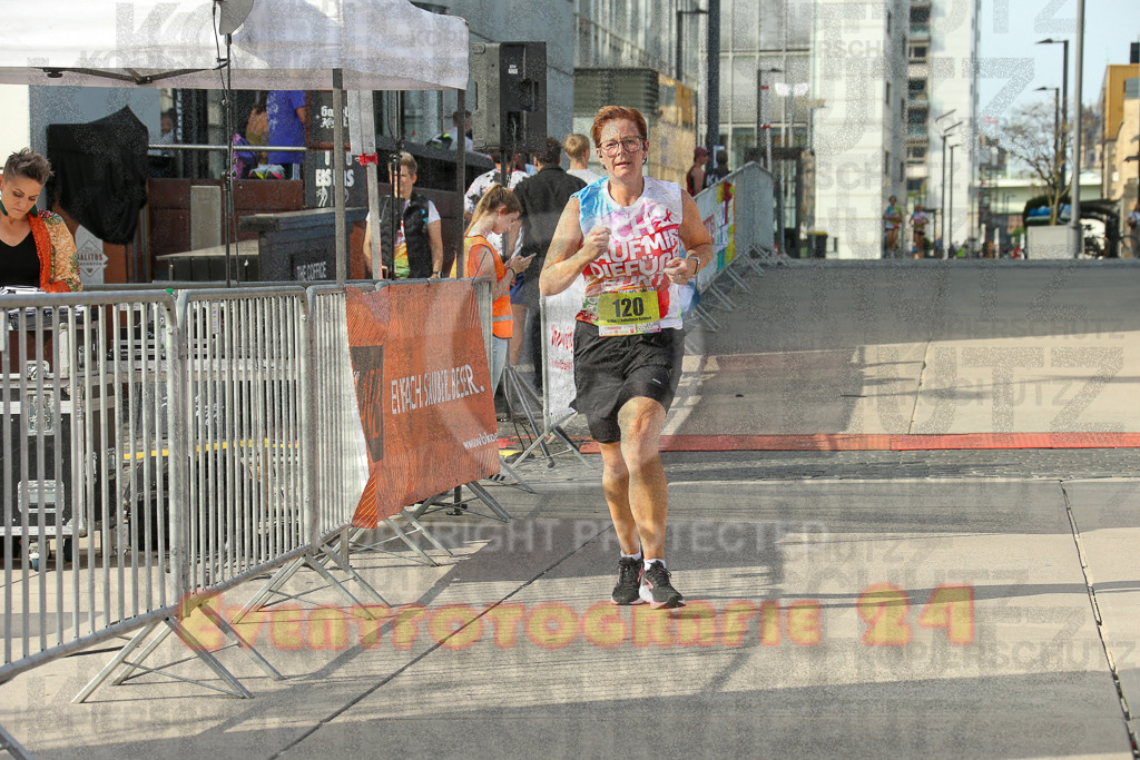 250920_1555_EX1_0837 | Sportfotografie im Rhein-Sieg Kreis, Köln, Bonn, NRW, Rheinland Pfalz, Hessen, etc. Unser Tätigkeitsfeld umfasst den Laufsport vom Volkslauf über den Marathon, Duathlon, Triathon bis zum Ultralauf wie Kölnpfad Ultra oder Schindertrail.