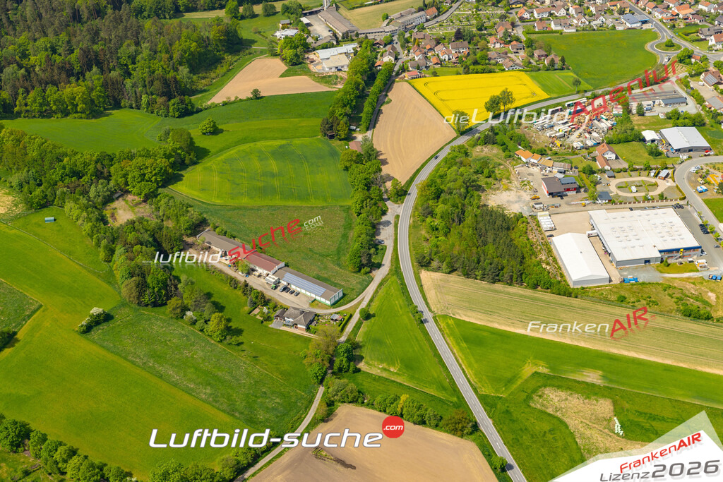 Das Luftbild der Stadt Mitwitz wurde 2022 vom Flugzeug heraus erstellt (keine Drohnen-Aufnahmen) Aufnahmehöhe ca.450 Meter- hohe Bildauflösung und Druck-Qualität. Garantiert!