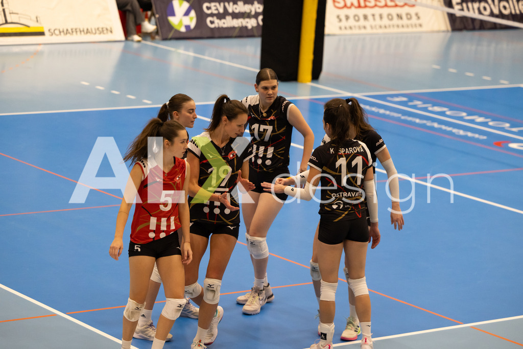 Volleyball I Frauen I Saison 2025-2026 I CEV Volleyball Challenge Cup 2026 | Women I 16th Finals I VC Kanti Schaffhausen - TJ Ostrava I 03.12.2025 | Hochwertige Sportfotos kaufen & lizenzieren für Medien, Vereine, Agenturen & Sportler:innen. Entdecke professionelle Sportfotografie im Bildshop von Alexander Franzen. - Realisiert mit Pictrs.com