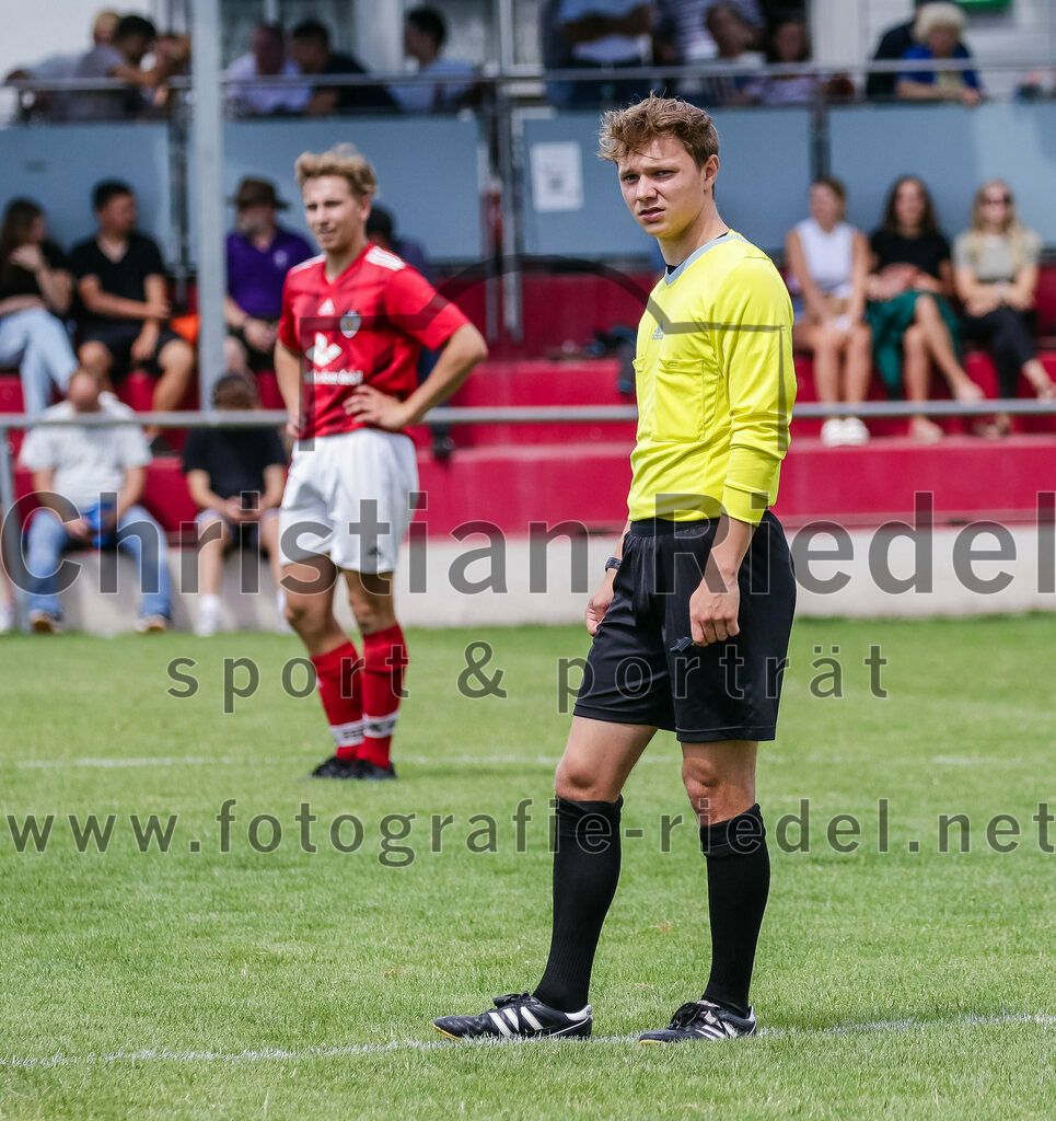 2023-07-30_057_FC_Lengdorf_II_gegen_SG_Anzing_Parsdorf | Lengdorf, Deutschland, 30.07.2023:
Fußball, Kreisliga 2023 / 2024, 1. Spieltag, FC Lengdorf gegen SpVgg Altenerding, Endergebnis: 0:1

Foto: Christian Riedel / fotografie-riedel.net