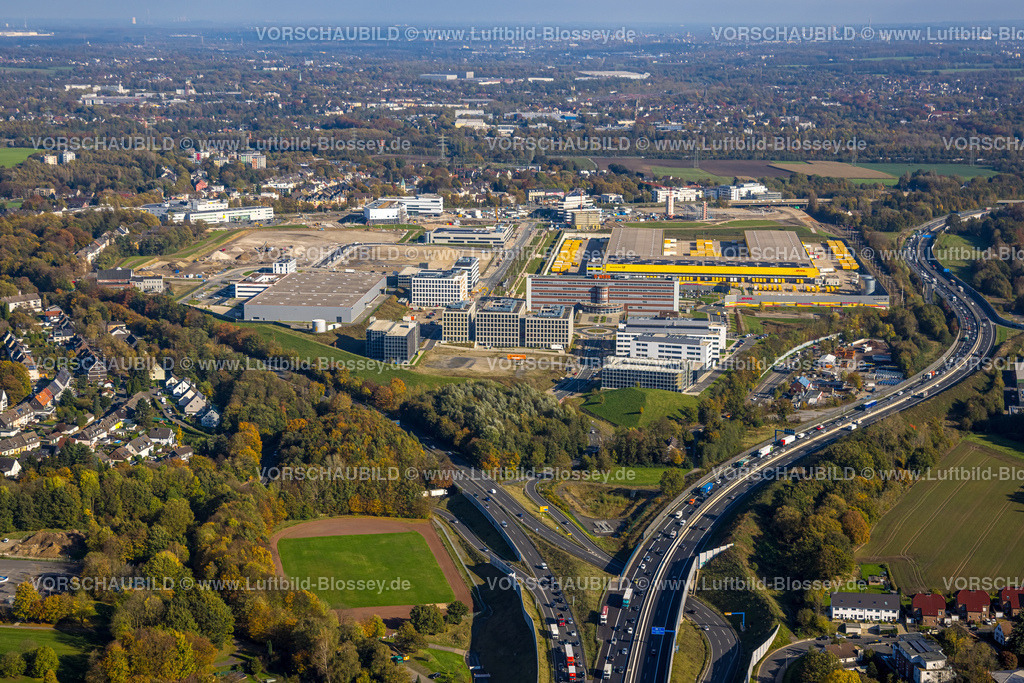 Bochum241016729 | Luftbild, Großbaustelle Mark 51/7, Wissenschaftsquartier und Technologiequartier, O-Werk Campus, ehemaliges Opel Areal, unten die Autobahn A448 und Zufahrt vom Nordhausen-Ring, Straßenverkehr und Stau, Altenbochum, Bochum, Ruhrgebiet, Nordrhein-Westfalen, Deutschland