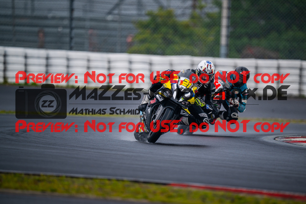 MaZZes_FotoMatrix_240830_6007705_3148 | STK1000