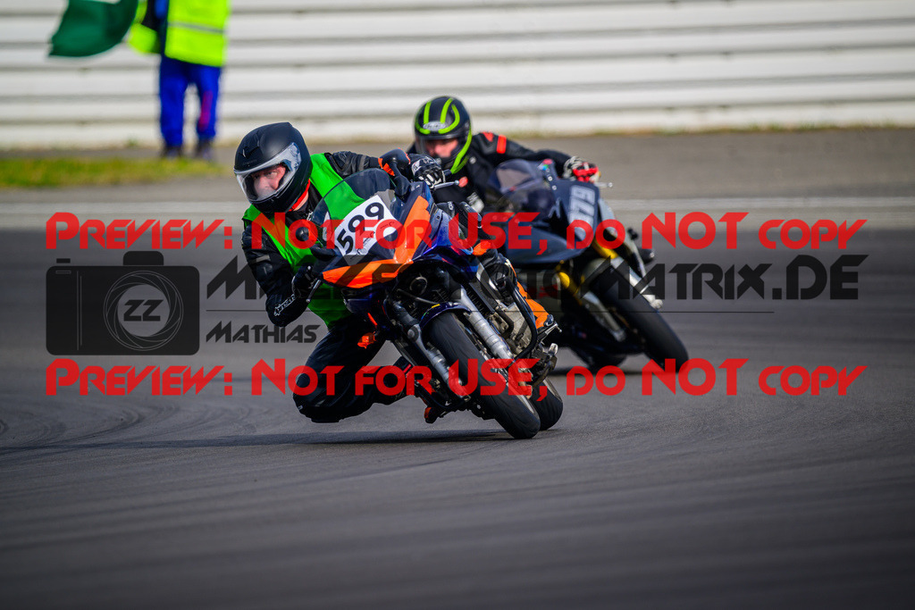 MaZZes_Fotomatrix_20250421_6007705_1234 | ROT