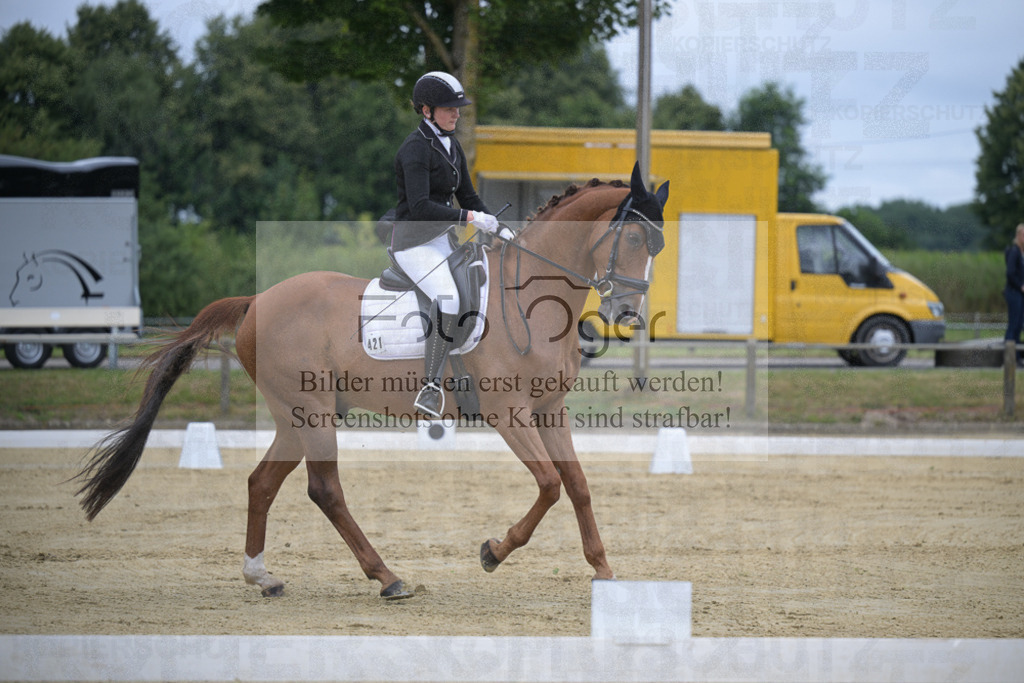 DOS_7293 | Entdecke hochwertige Reitturnierfotos von Foto Oger. Professionell, emotional und authentisch – jetzt Lieblingsmomente im Shop bestellen.Deutschlandweite Turnierfotografie. - Realisiert mit Pictrs.com