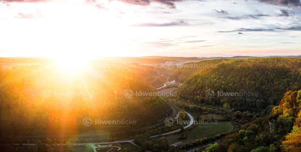 LOEWENBLICKE_DANIEL-SORKALLA_0255 | default