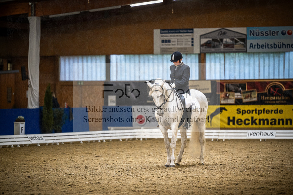 DOS_0727 | Entdecke hochwertige Reitturnierfotos von Foto Oger. Professionell, emotional und authentisch – jetzt Lieblingsmomente im Shop bestellen.Deutschlandweite Turnierfotografie. - Realisiert mit Pictrs.com