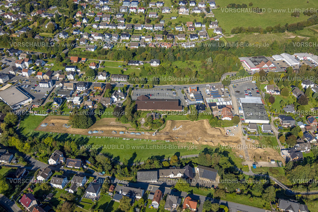 Balve230907783 | Luftbild, Baustelle Baugebiet Hönnewiesen Am Nierenhof, Aldi Nord Supermarkt, evang. Kirche Balve, Balve, Sauerland, Nordrhein-Westfalen, Deutschland