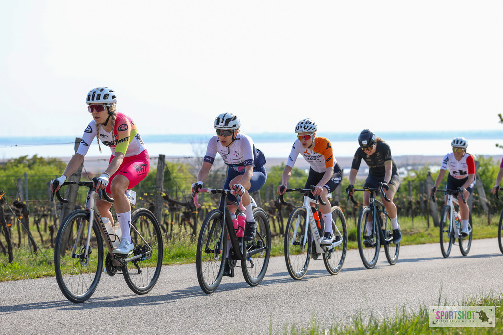 Neusiedlersee Radmarathon 2026 | @sportshot_your_pictrs #yourpictures#roadtowm2029 #nrm #neusiedlerseeradmarathon #neusiedlersee #neusiedlerseetourismus #burgenland #mörbisch #nrm26 #burgenlandtourismus #voglundco #poweredbyburgenlandtourismus #radsport #rad #marathon #ucigranfondo #visitburgenland #ucigranfondoworldseries