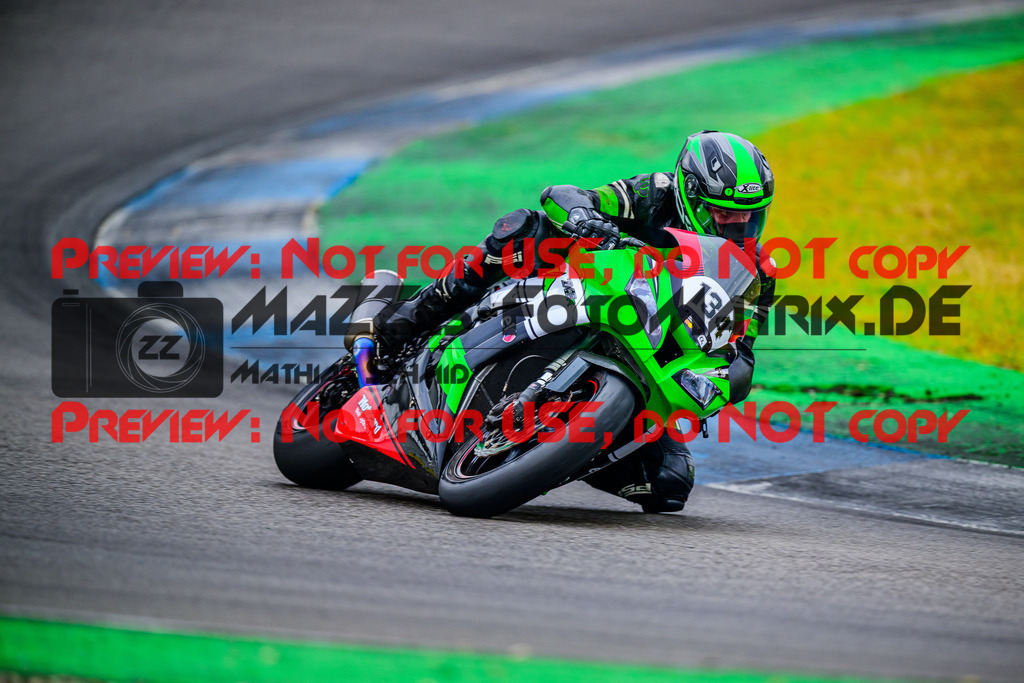 MaZZes_FotoMatrix_240614_6007705_5383 | WEISS