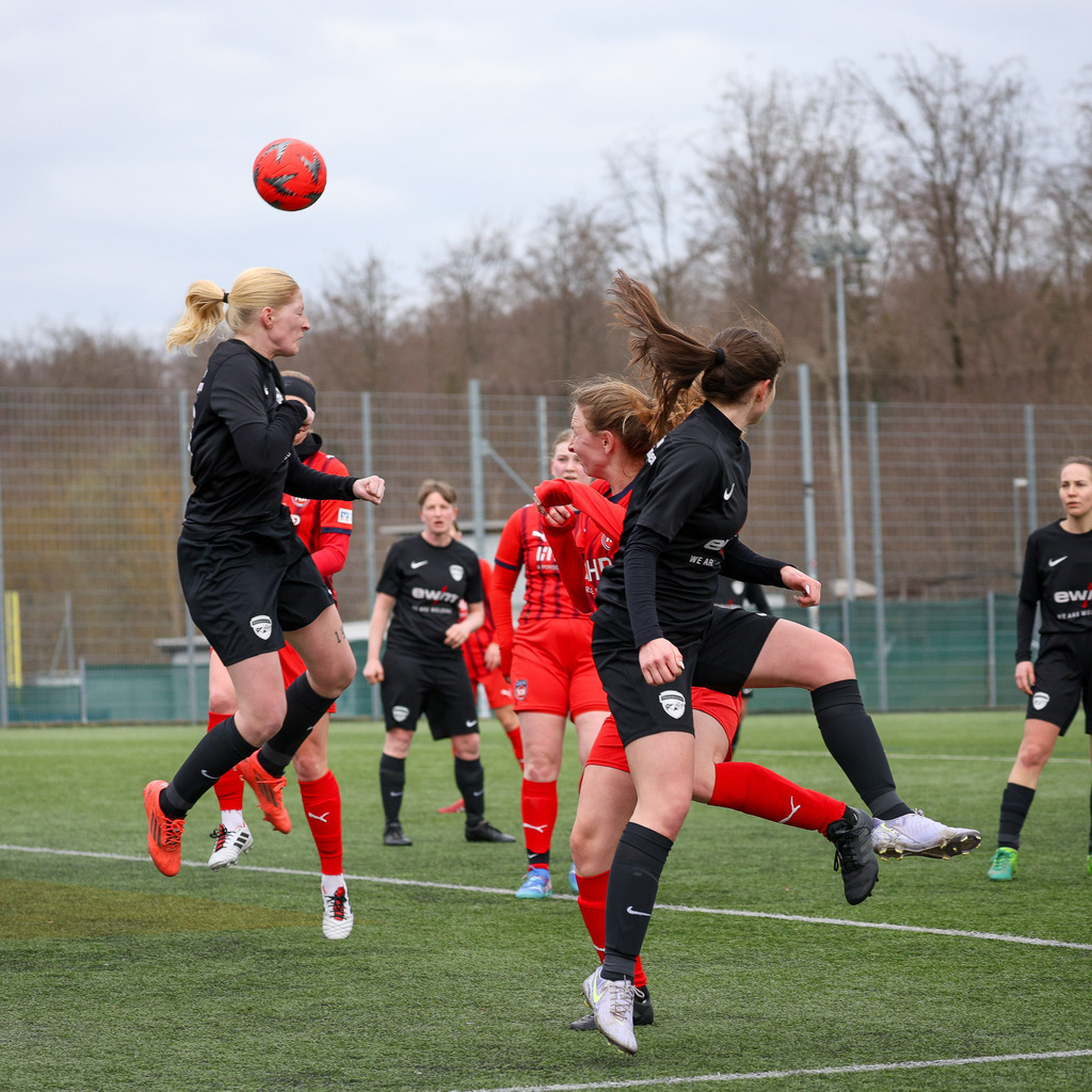 20260329-FCH-HS_040 | 1.FC Heidenheim 1846 II vs. SGM Hohenmemmingen/Sontheim, Fußball, Frauen, Bezirksliga, 2025/2026, 14. Spieltag, 29.03.2026 in Heidenheim, Kunstrasen b. Voith-Arena West(Foto: Michael Bulling) - Realisiert mit Pictrs.com