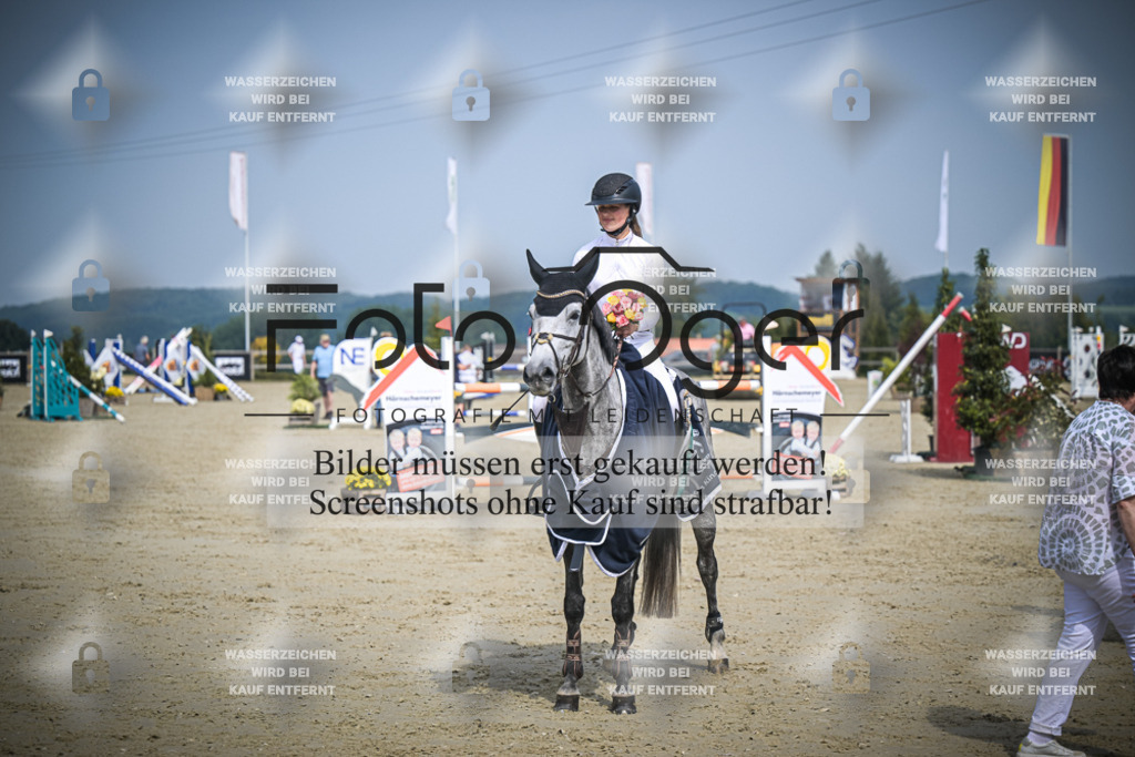 DOS_0042 | Entdecke hochwertige Reitturnierfotos von Foto Oger. Professionell, emotional und authentisch – jetzt Lieblingsmomente im Shop bestellen.Deutschlandweite Turnierfotografie. - Realisiert mit Pictrs.com