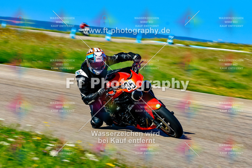 035-2184 | Hier findet Ihr Bilder von Touristenfahrten auf der Nürburgring Nordschleife oder von anderen Veranstaltungen die ich besucht habe. Viel Spass beim Durch Schauen 