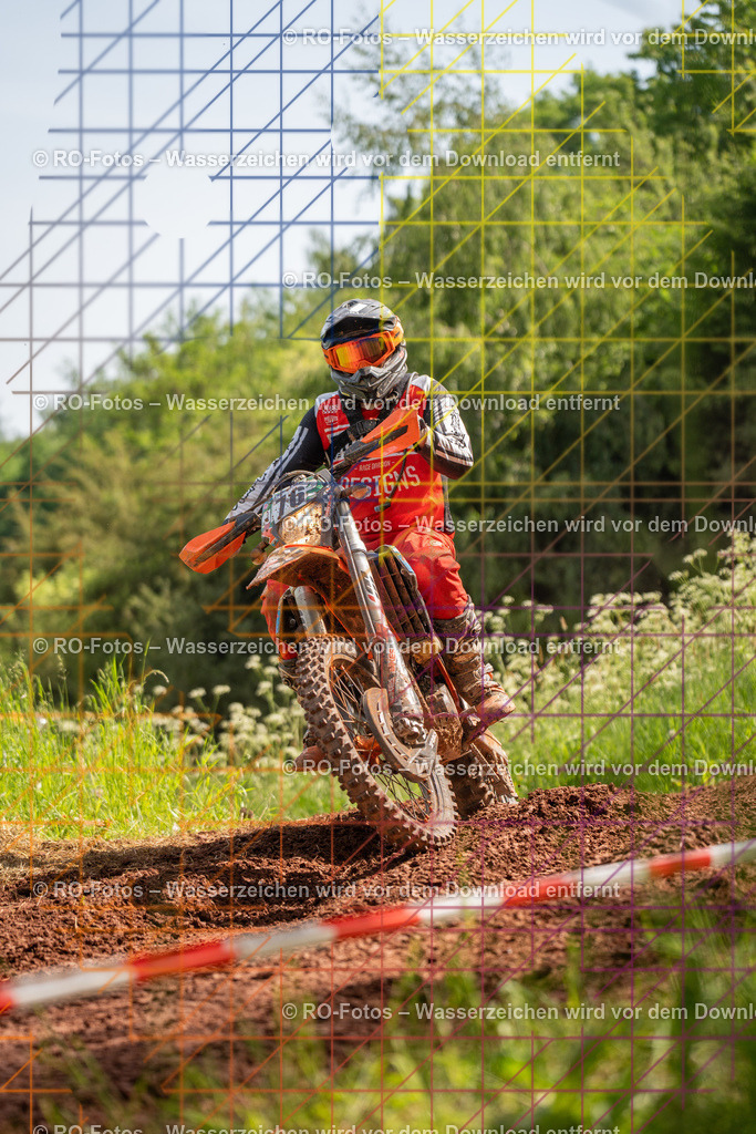 Wolfshausen 4 Lauf -1418 | Sportfotografie von RO-Fotos: Motorsport, Motocross, Enduro, Laufveranstaltungen und Triathlon. Professionelle Fotos von Sportlern und Events. - Realisiert mit Pictrs.com