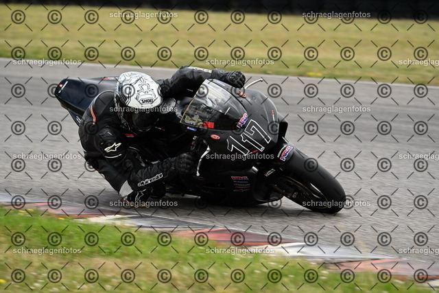 25bt02-0586 | markuskiefer.com - Realisiert mit Pictrs.com