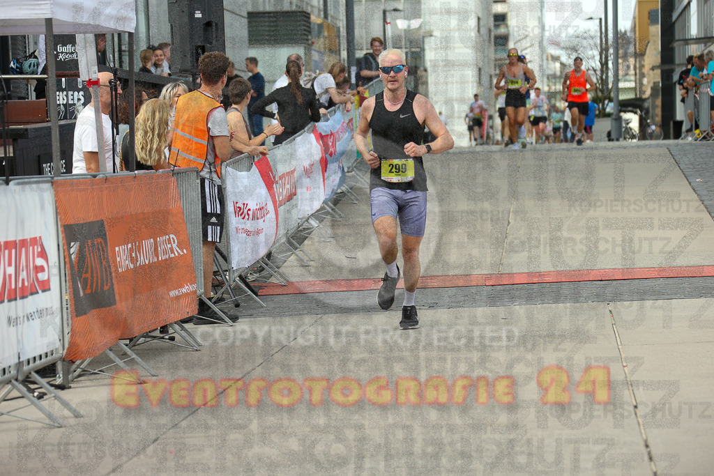 250920_1520_EX1_8959 | Sportfotografie im Rhein-Sieg Kreis, Köln, Bonn, NRW, Rheinland Pfalz, Hessen, etc. Unser Tätigkeitsfeld umfasst den Laufsport vom Volkslauf über den Marathon, Duathlon, Triathon bis zum Ultralauf wie Kölnpfad Ultra oder Schindertrail.