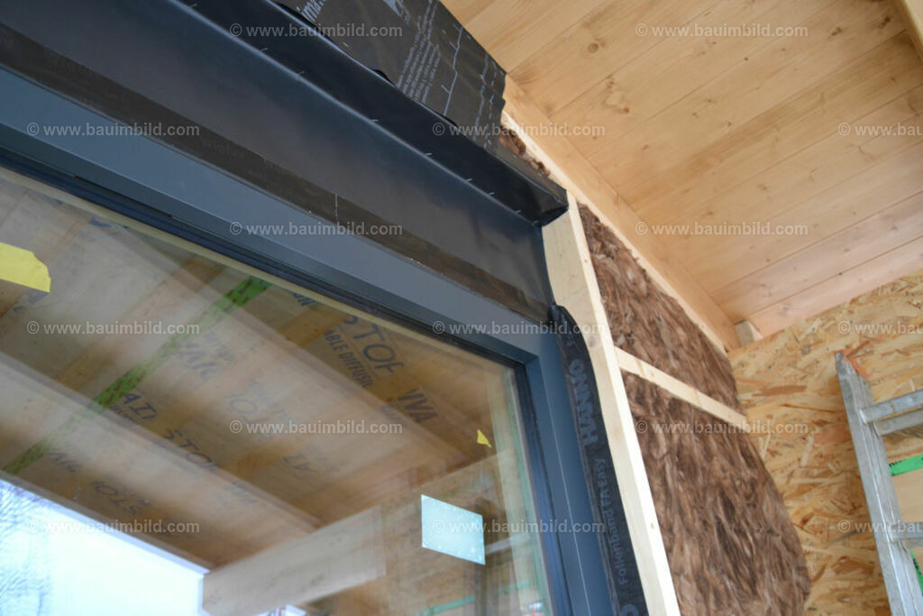 bib-lg14-fenster-0038 | Nach LV-Leistungsgruppen sortierte Detailfotos über den Bau eines Hauses. Alle Hausbau-Bilder direkt vom Urheber und Autor der Website Haus-Selber-Bauen.com
