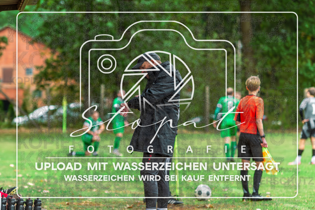 SGWFGFS-1032 | Andreas Lemke beim Herren Kreisliga HK Spiel zwischen SG Schulern/Wintermoor und FG Fulde-Stellichte im Stadion Wintermoor, Schneverdingen (Simon Paul Stopat) - Realisiert mit Pictrs.com