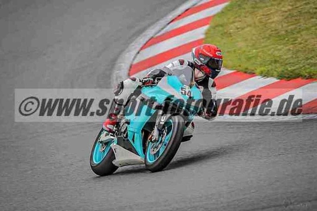 pubi1582 | Professionelle Fotos von Sportveranstaltungen, aber auch Hochzeiten und anderen Events. - Realisiert mit Pictrs.com