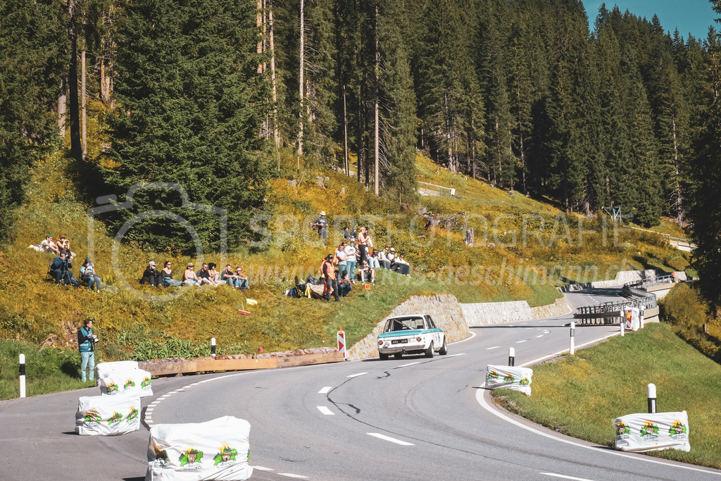 21. Arosa ClassicCar 2025 - 6. =September= 2025 | Heinz Eberhart aus Arogno (SUI) in einem BMW 2002 ti aus dem Jahre 1972 mit Startnummer 259 am Arosa ClassicCar 2025 in der Kategorie Classic Trophy..@arosaclassiccar, @arosa.official, #arosaclassiccar, #arosa, #76curves, #classiccarBild: Sportfotografie Markus Aeschimann | www.markus-aeschimann.ch - Realisiert mit Pictrs.com