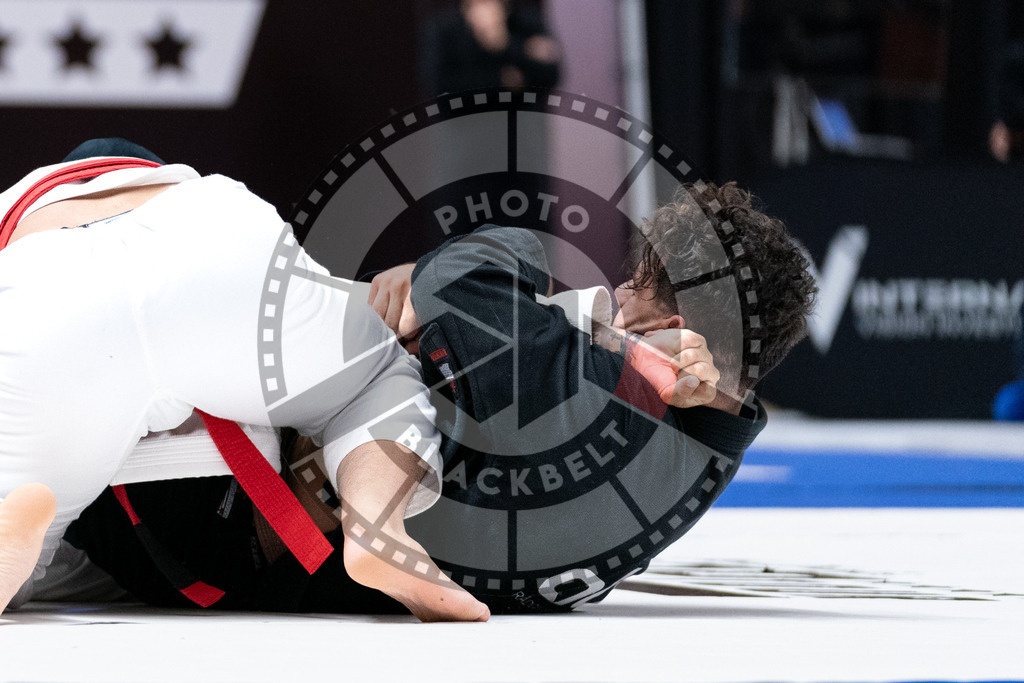 20241012PBB5409 | Athletes compete during the AJP Tour Europe Continental Jiu-Jitsu Professional Championship on October 12, 2024 in Almere near Amsterdam, Netherlands. © Chiara Dazi / photoblackbelt