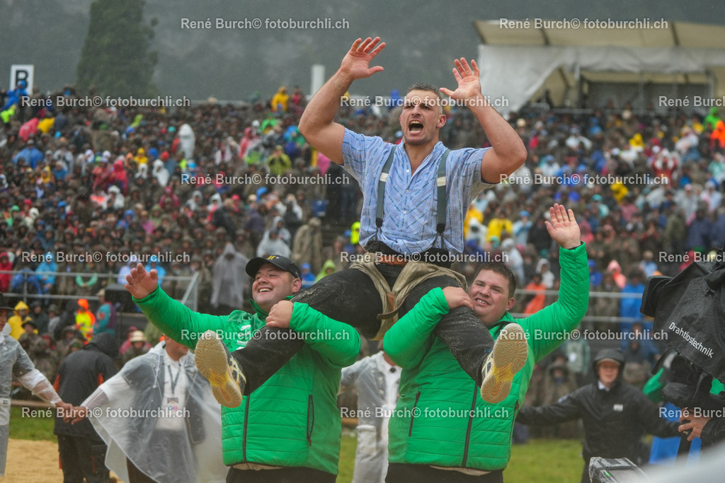 200 | René Burch leidenschaftlicher Fotograf aus Kerns in Obwalden.  Hier finden sie Sport, Landschaft und Natur Fotografie.
 - Realisiert mit Pictrs.com