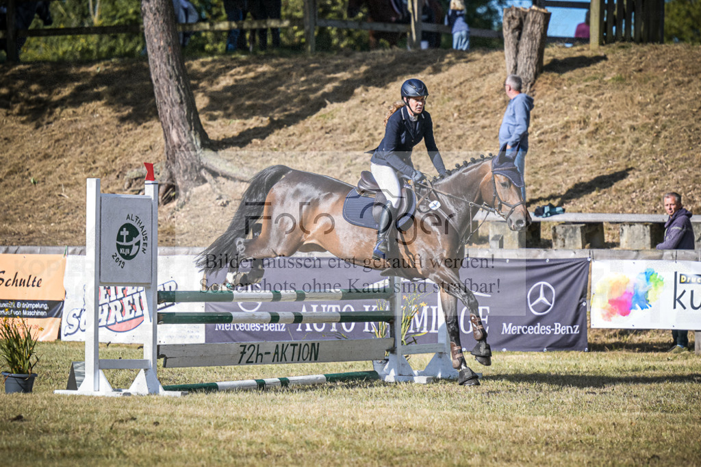 DOS_0367 | Entdecke hochwertige Reitturnierfotos von Foto Oger. Professionell, emotional und authentisch – jetzt Lieblingsmomente im Shop bestellen.Deutschlandweite Turnierfotografie. - Realisiert mit Pictrs.com