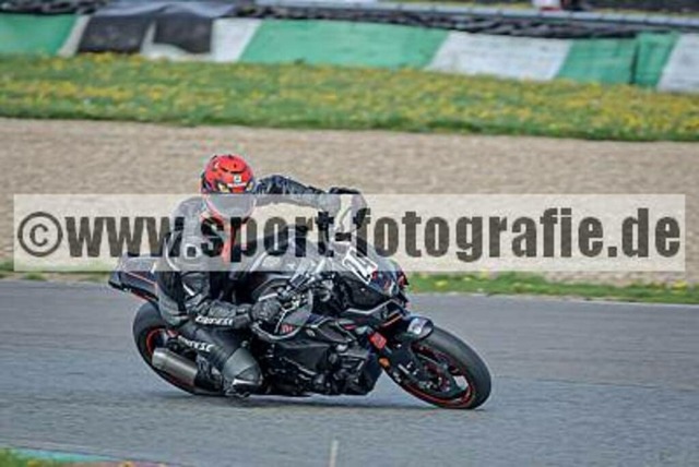 spof8567 | Professionelle Fotos von Sportveranstaltungen, aber auch Hochzeiten und anderen Events. - Realisiert mit Pictrs.com