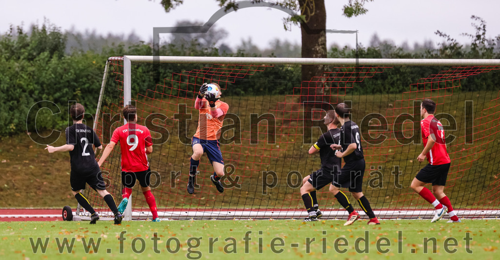 2023-08-27_055_TSV_Zorneding_II_gegen_TSV_Grafing_II | Zorneding, Deutschland, 27.08.2023:
Fußball, A-Klasse 2023 / 2024, 2. Spieltag, TSV Zorneding II gegen TSV Grafing II, Endergebnis: 5:1

Tobias Schötz (TSV Grafing, #2), Denis Schiffmann (TSV Zorneding, #9), Torwart Konstantin Lanzl (TSV Grafing, #22), Leonhard Oswald (TSV Grafing, #4), Max Heckmann (TSV Grafing, #9), Kai Hoffman (TSV Zorneding, #7)

Foto: Christian Riedel / fotografie-riedel.net